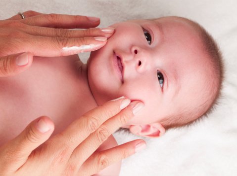 宝宝面部湿疹怎么治疗才好呢?